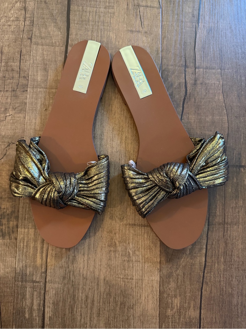 Zara Metallic Gold Knot Bow Slide Sandals
